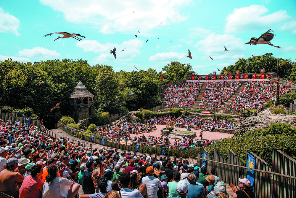 Bal des Oiseaux Fantômes - spectacle @Puy du Fou Bal des Oiseaux Fantômes - spectacle @Puy du Fou
